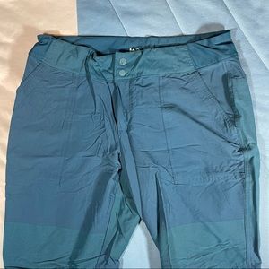 REI light hiking/casual womens pants